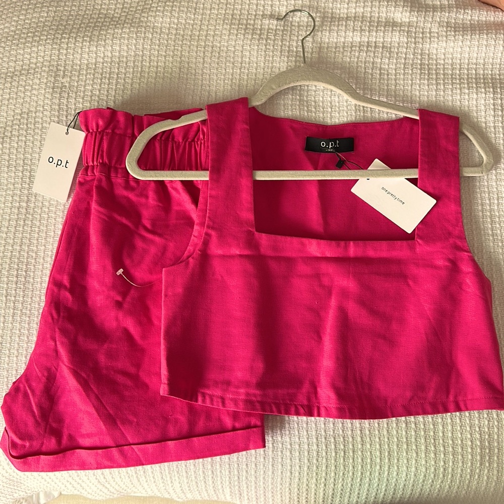 Beautiful pink summer set.